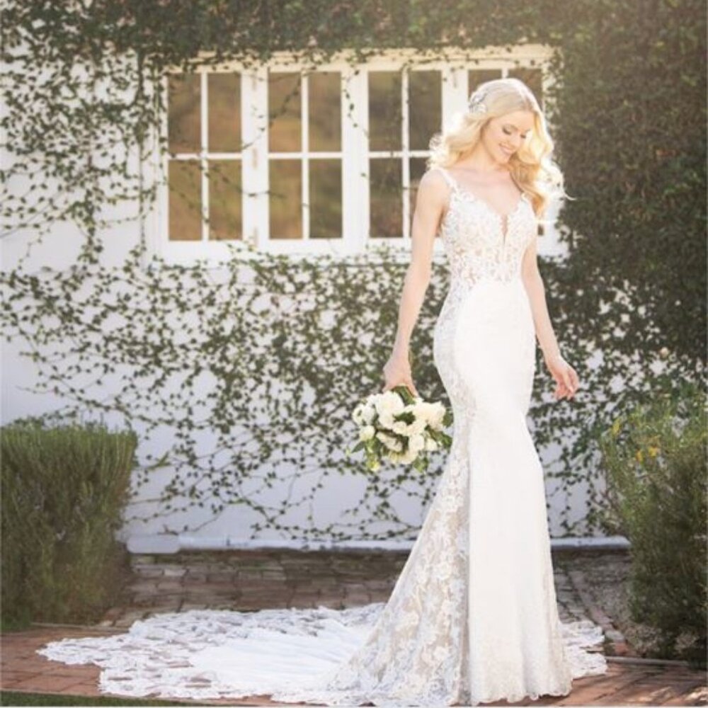 Martina Liana design 1128 wedding dress size 4